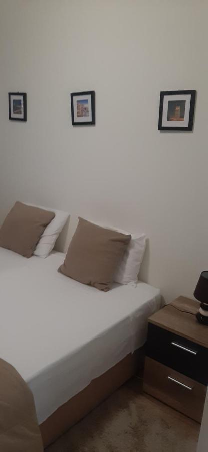 Minimalist Apartment Located near Belém Lisbona Esterno foto
